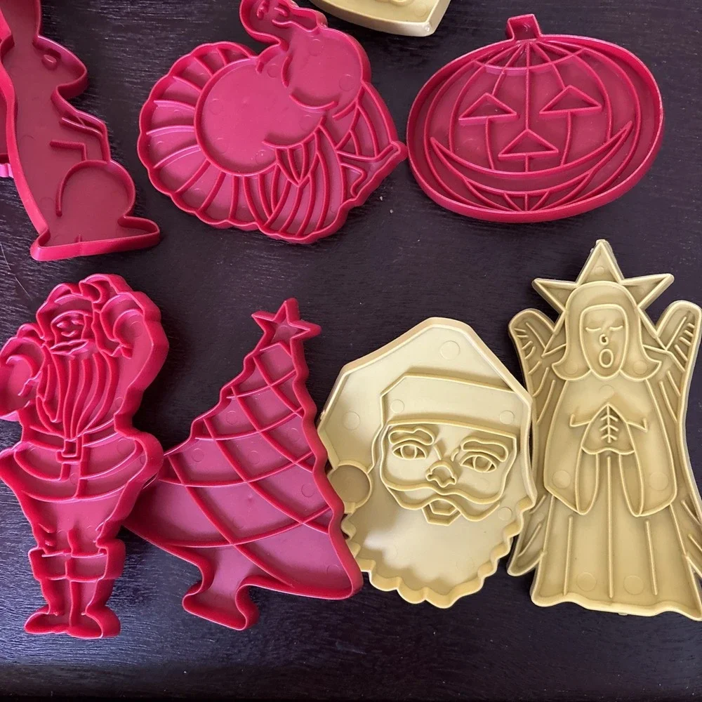 Lot of 13 Vintage HRM Red & Gold Stanley Plastic Cookie Cutters -Holiday Theme
